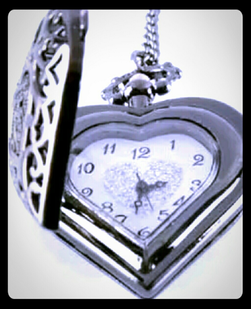 🥳Heart Watch Necklace